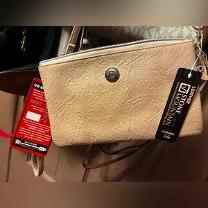 Stone Mountain Accessories Beige Leather Wristlet